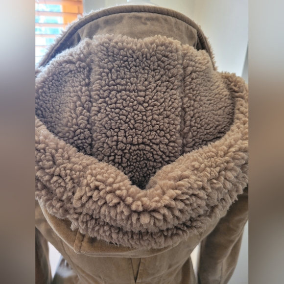 Velvet faux shearling hooded jacket - Picture 5 of 7